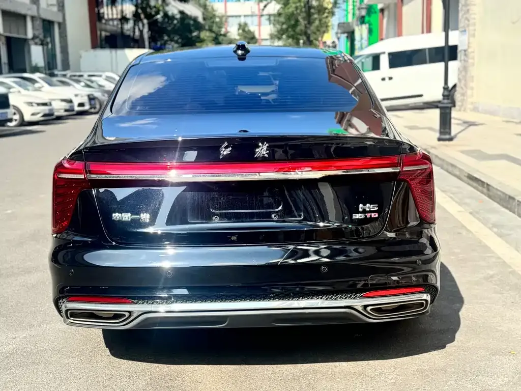 Hongqi H5 — фото 3