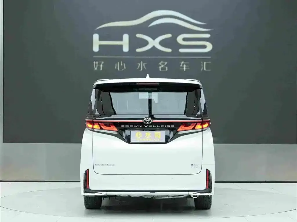 Toyota Vellfire — фото 4
