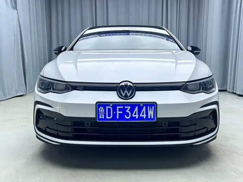 Volkswagen Golf — фото 8