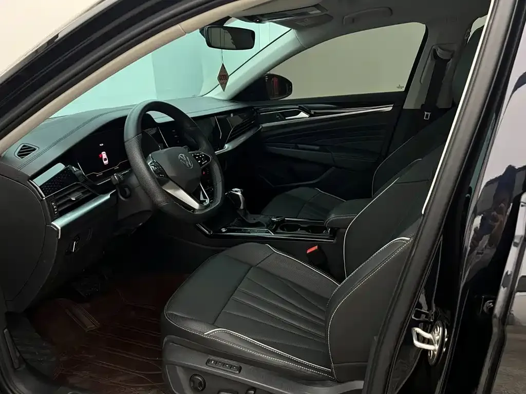 Volkswagen Passat — фото 4