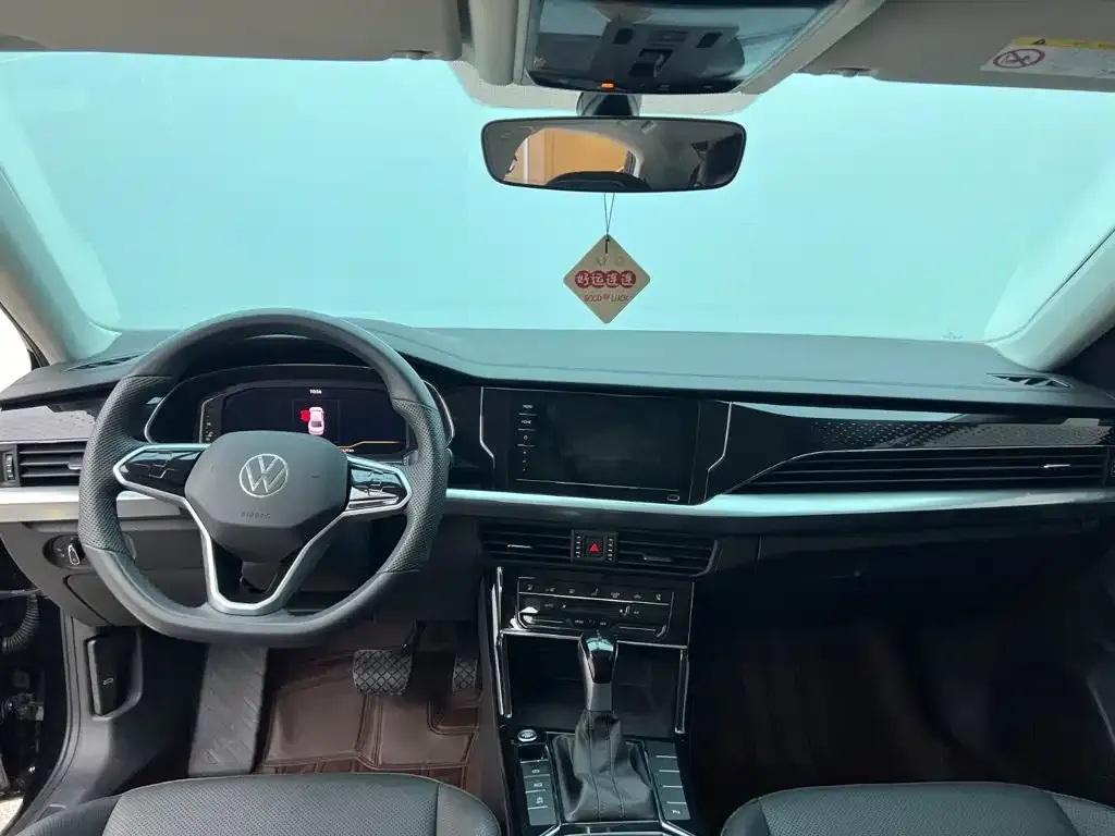 Volkswagen Passat — фото 8