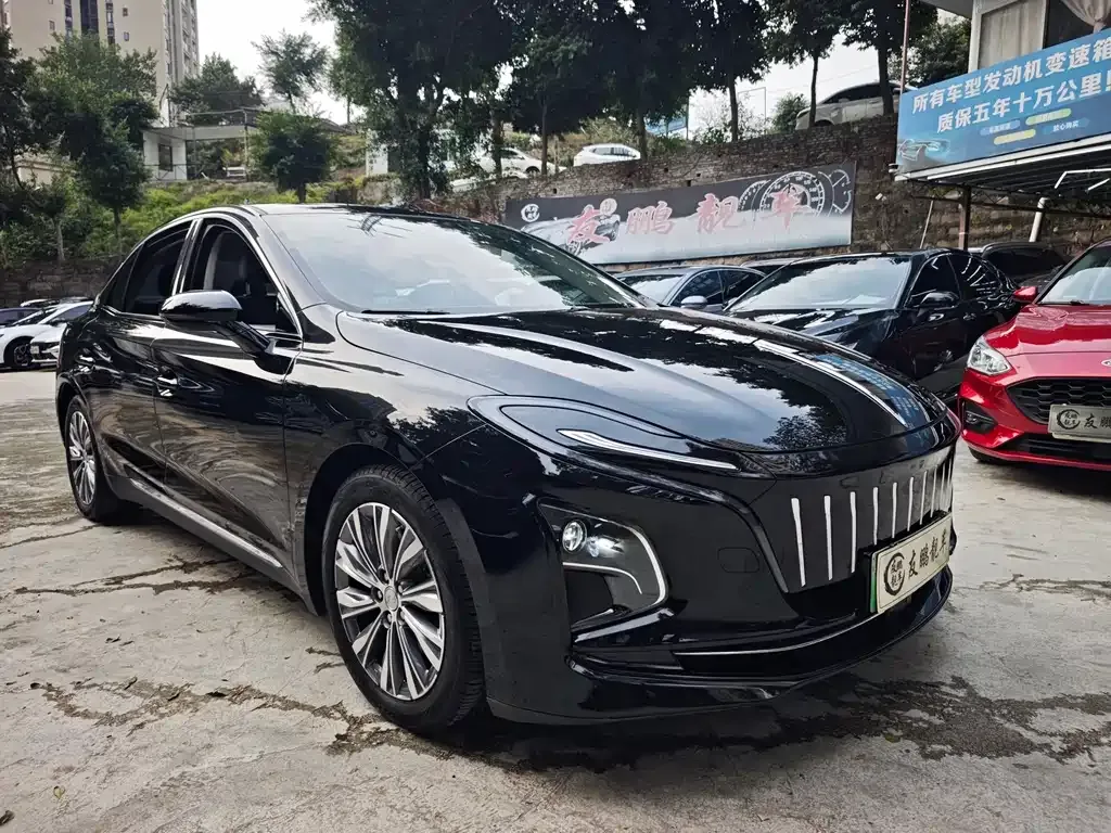 Hongqi E-QM5 — фото 5