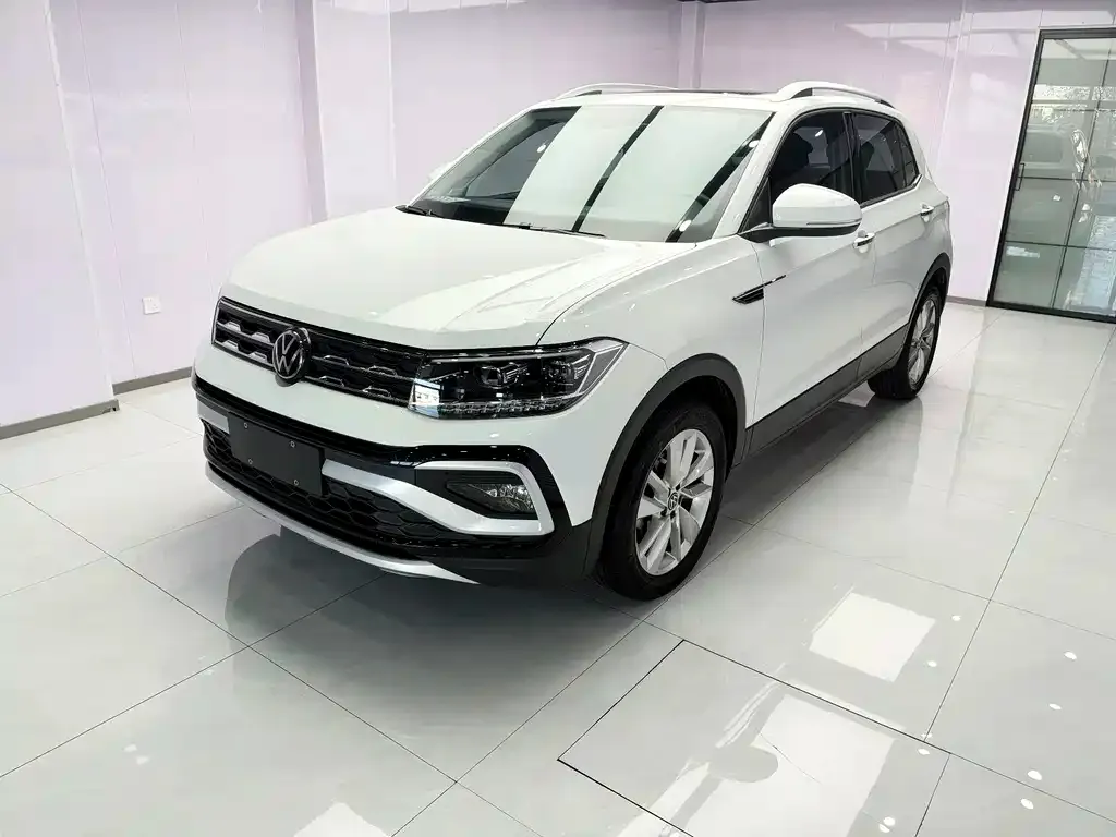 Volkswagen T-Cross — фото 1