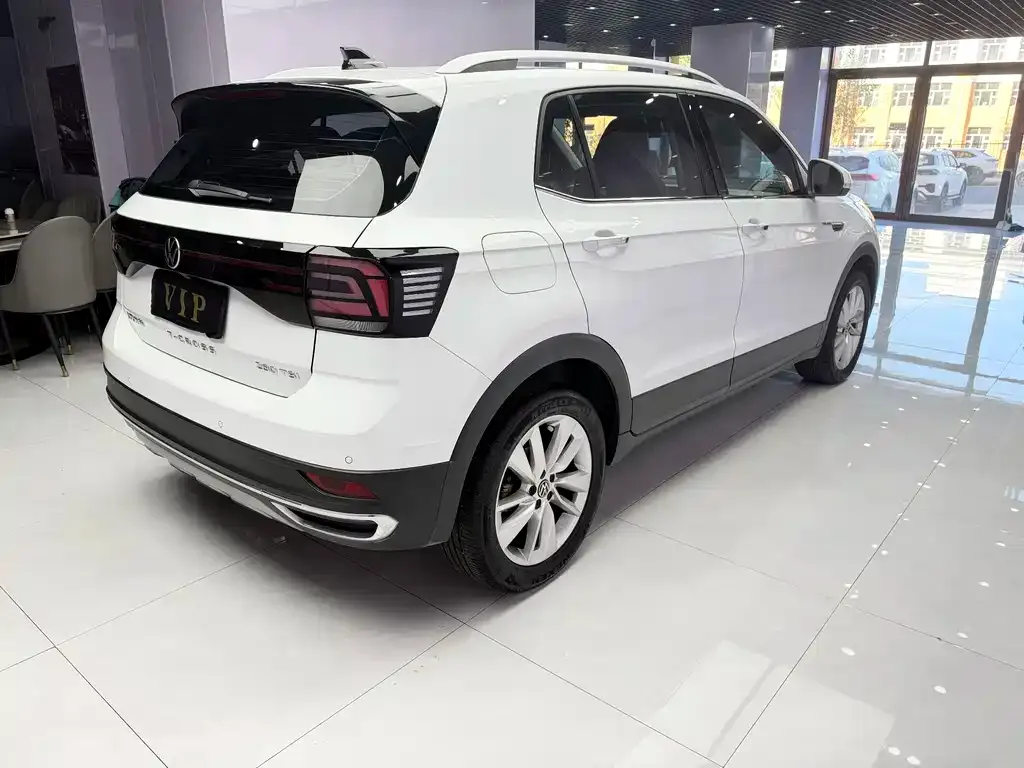 Volkswagen T-Cross — фото 9