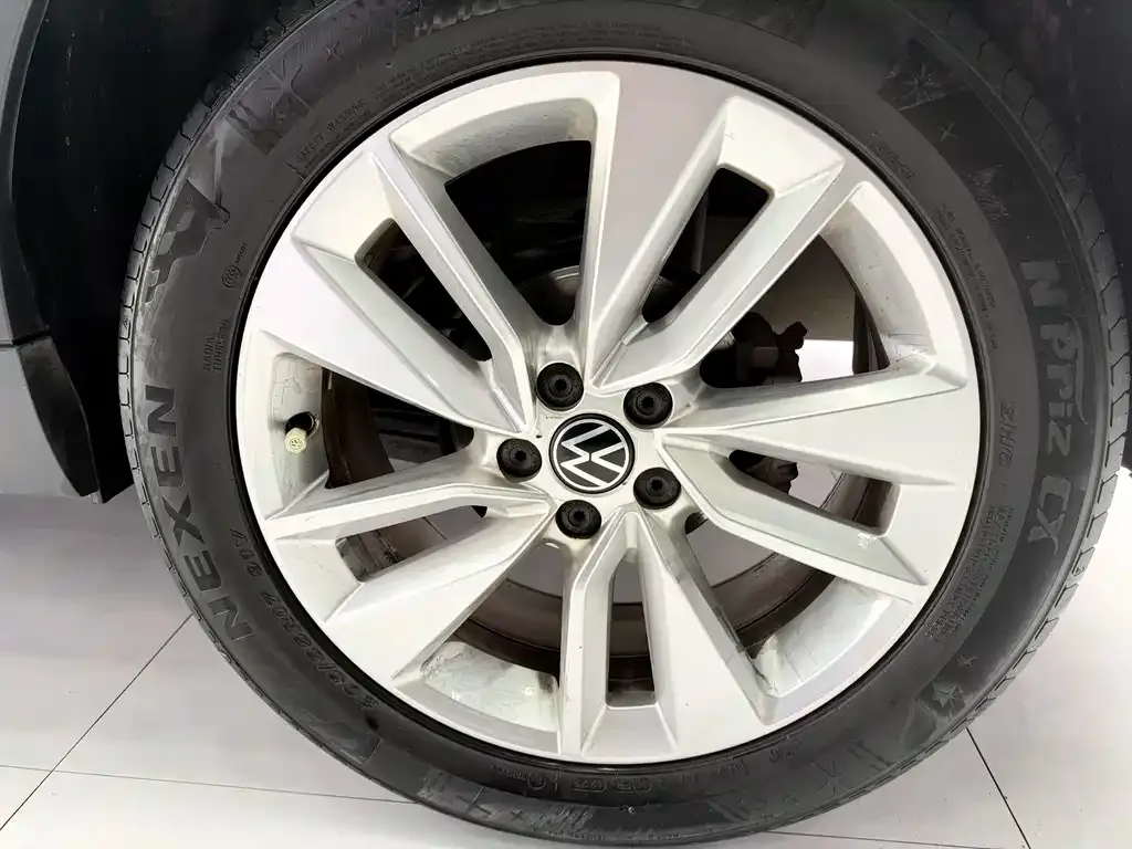 Volkswagen T-Cross — фото 4