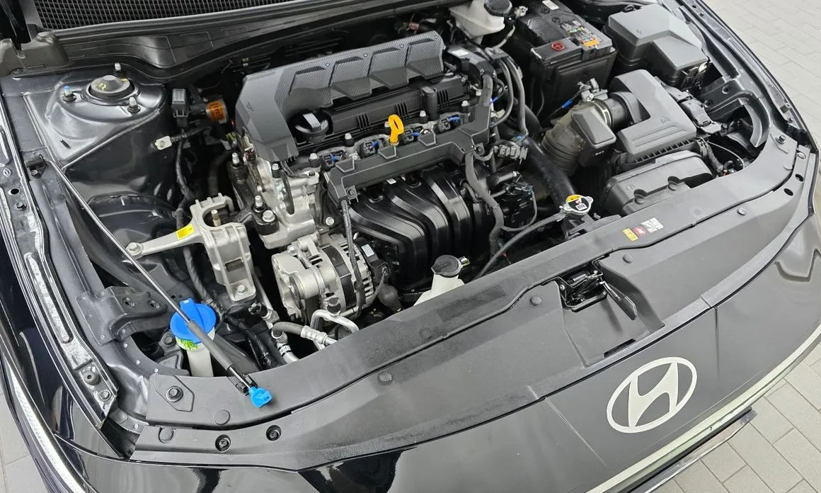 Hyundai AVANTE — фото 4