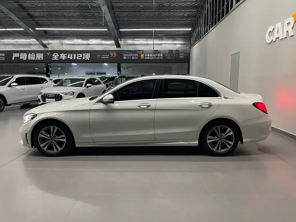 Mercedes-Benz C-Class — фото 10