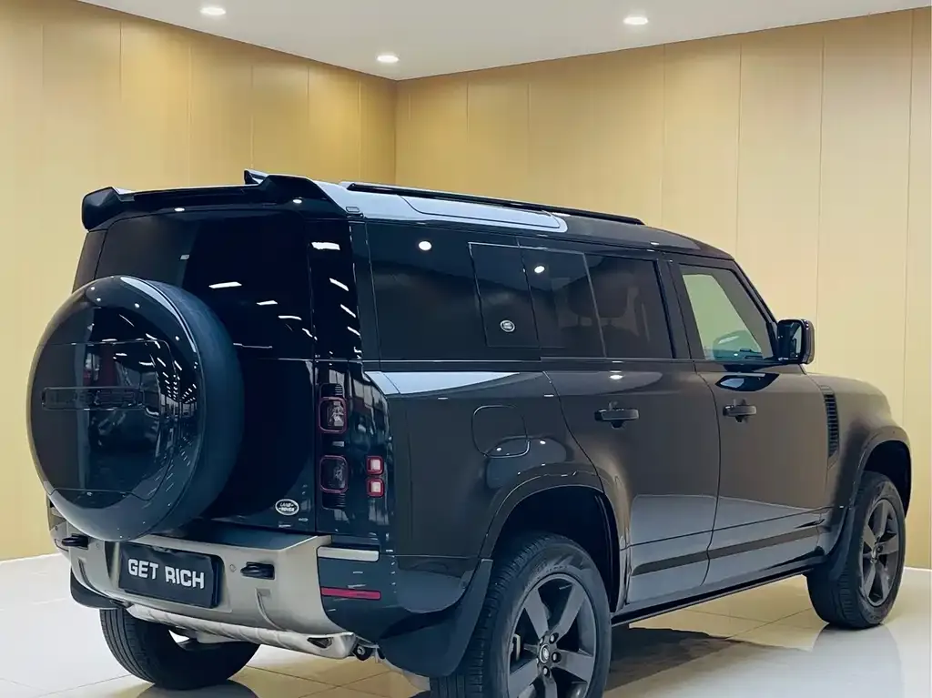 Land Rover Defender — фото 5