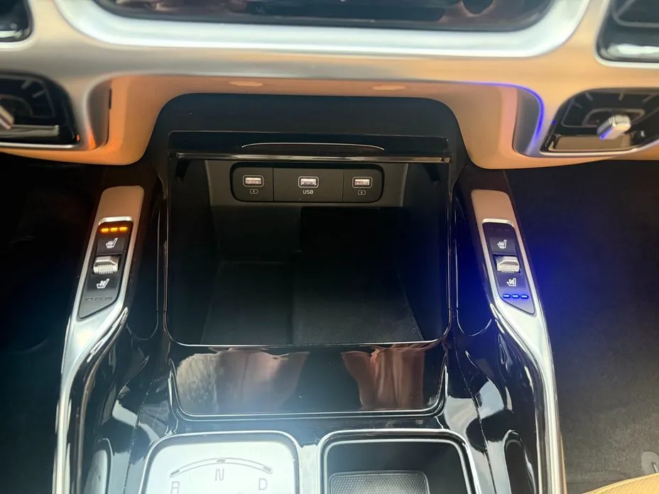 Kia Sorento — фото 4