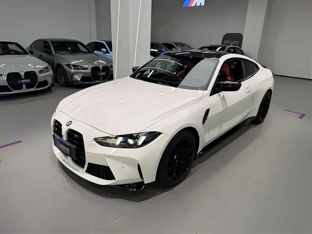 BMW M4 — фото 1