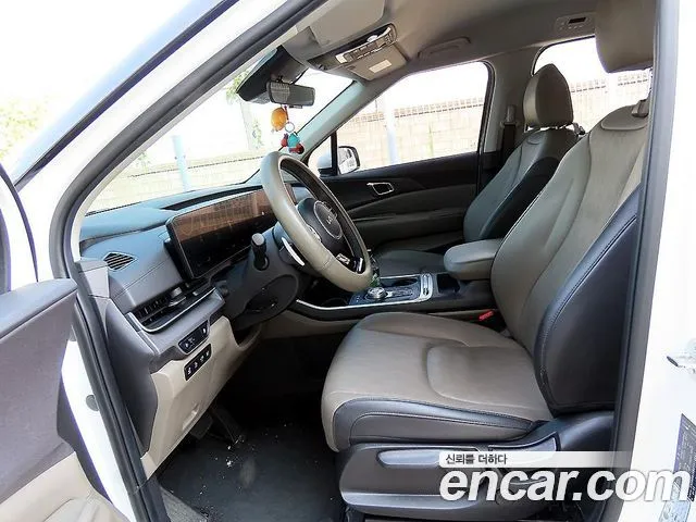 Kia Carnival — фото 10