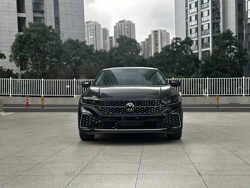 Volkswagen Passat — фото 5