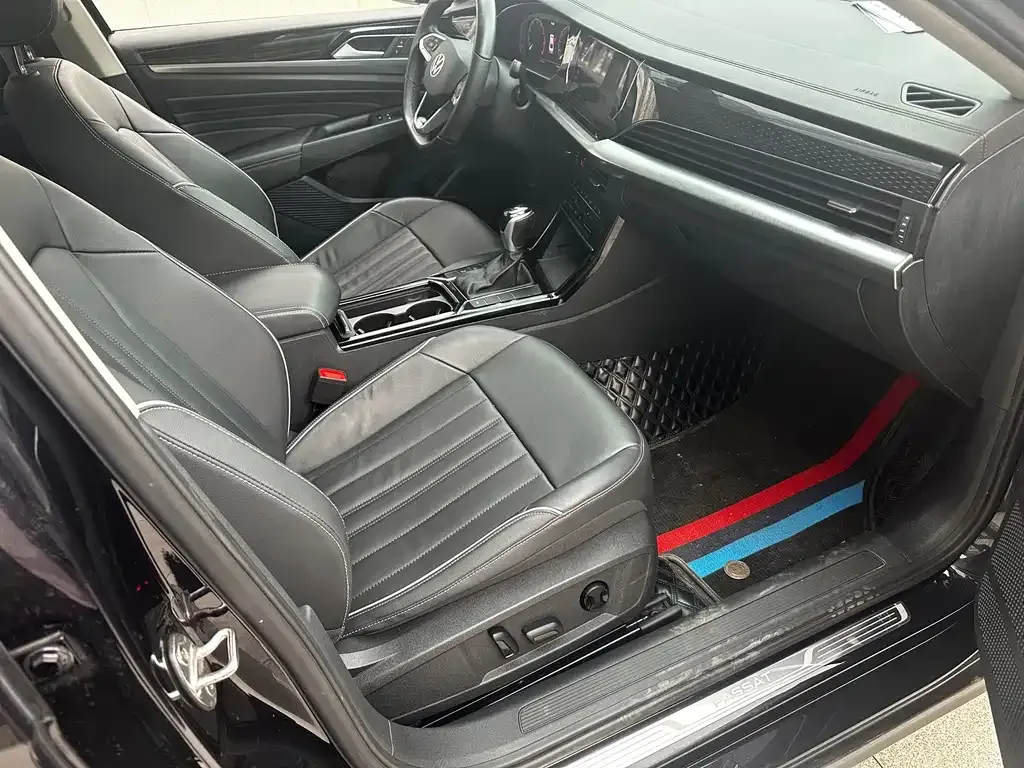 Volkswagen Passat — фото 6
