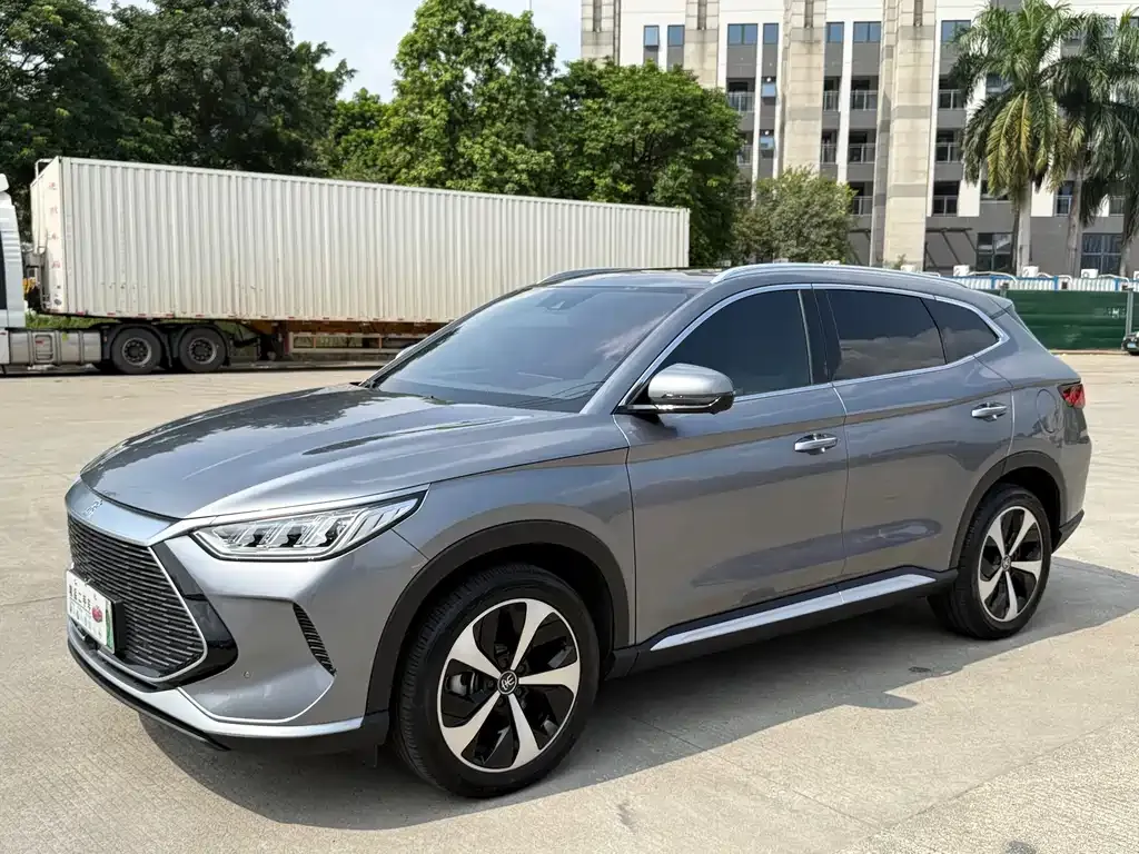 BYD PLUS New Energy — фото 1