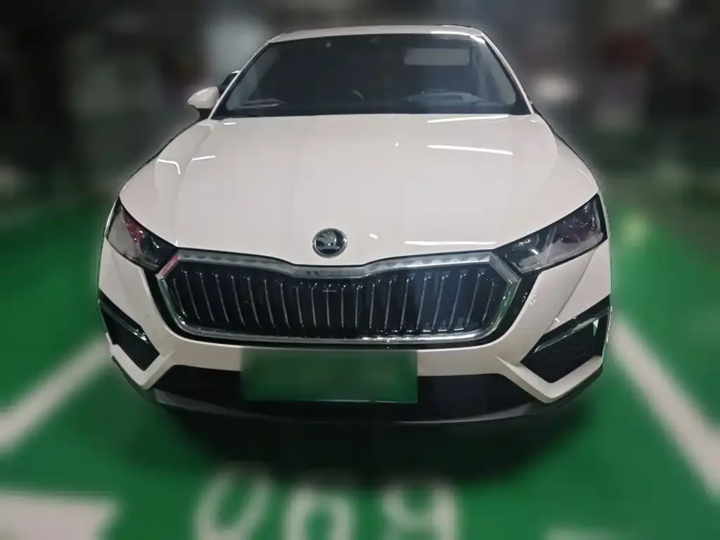 Skoda Octavia — фото 2