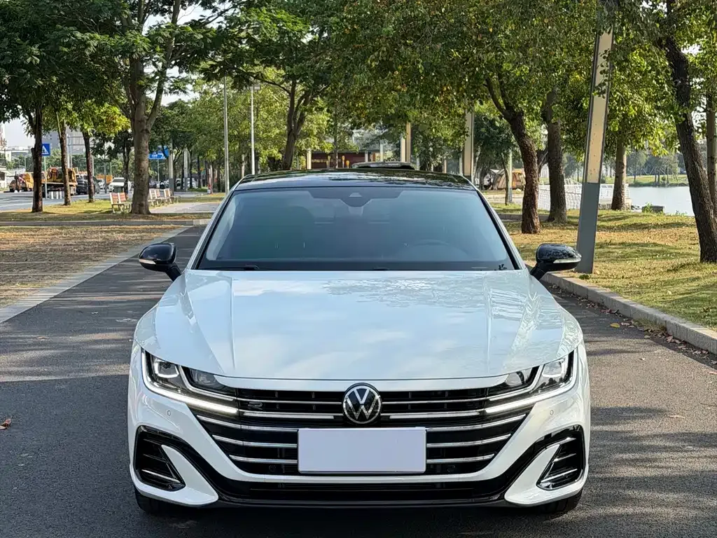 Volkswagen CC — фото 10