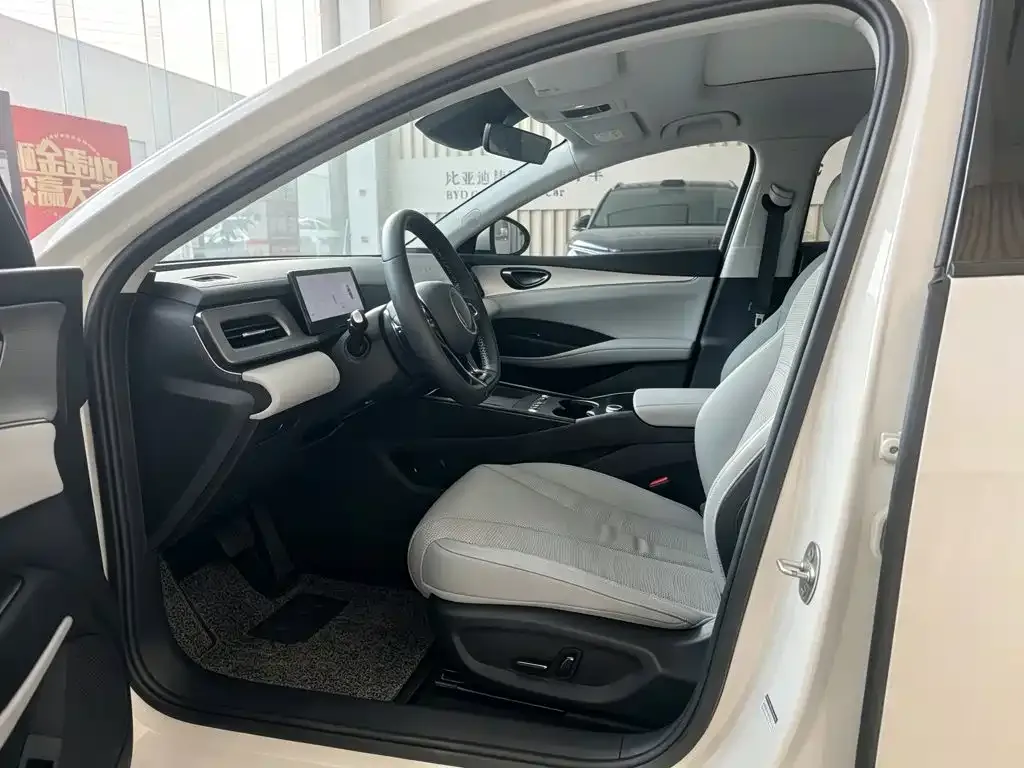 BYD Seal 06 DM-i Touring — фото 8