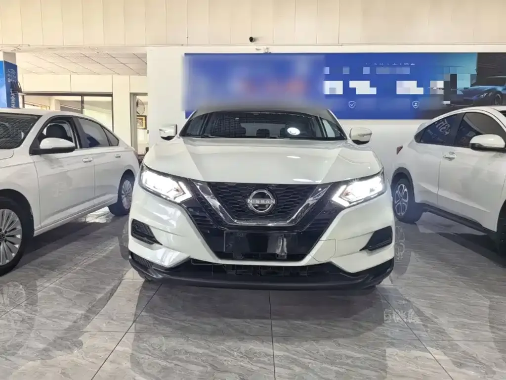 Nissan Qashqai — фото 9