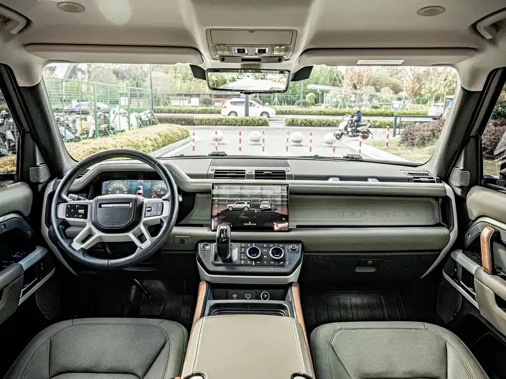 Land Rover Defender — фото 2
