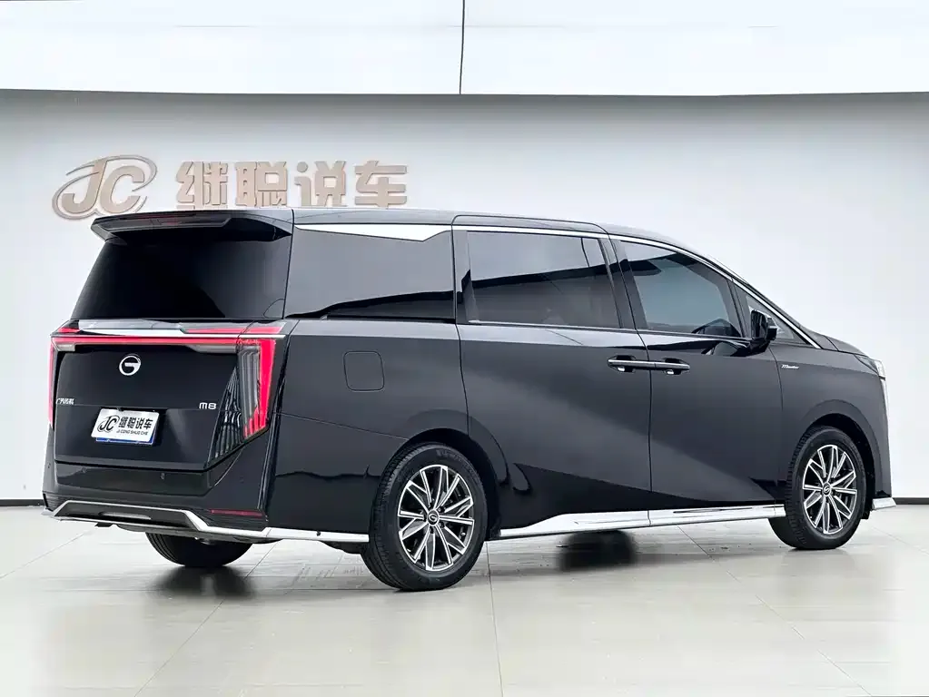 GAC Motor Trumpchi M8 — фото 10