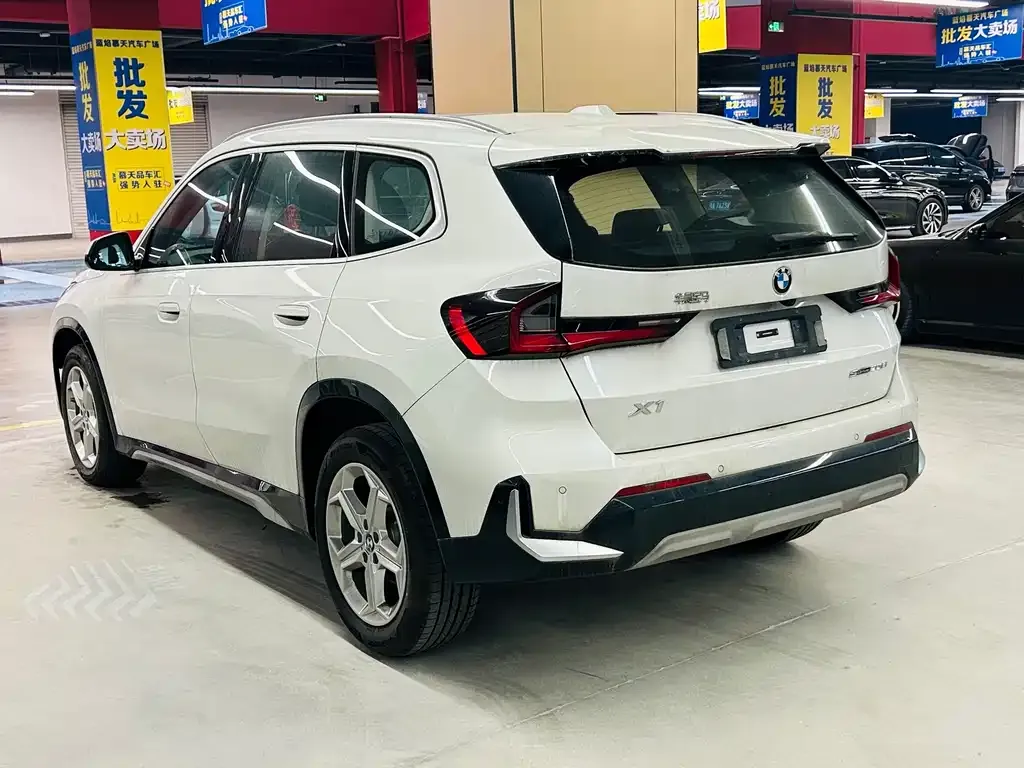 BMW X1 — фото 2