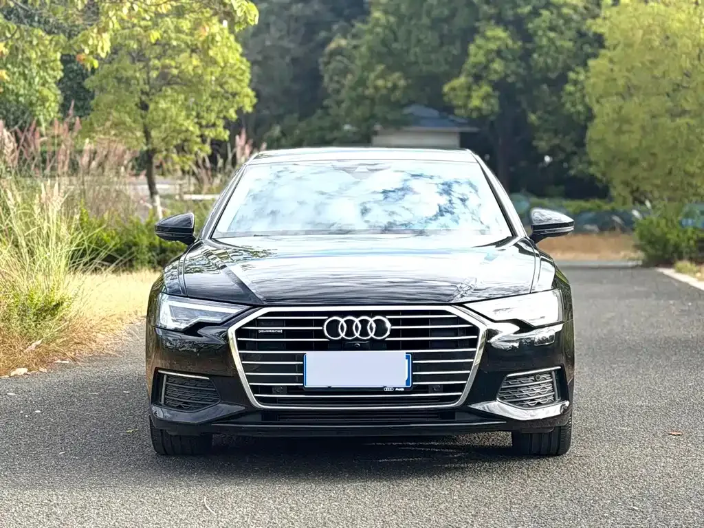 Audi A6L — фото 2