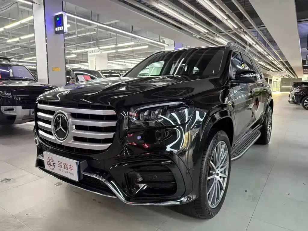 Mercedes-Benz GLS — фото 1