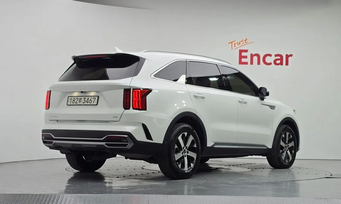 Kia Sorento — фото 6
