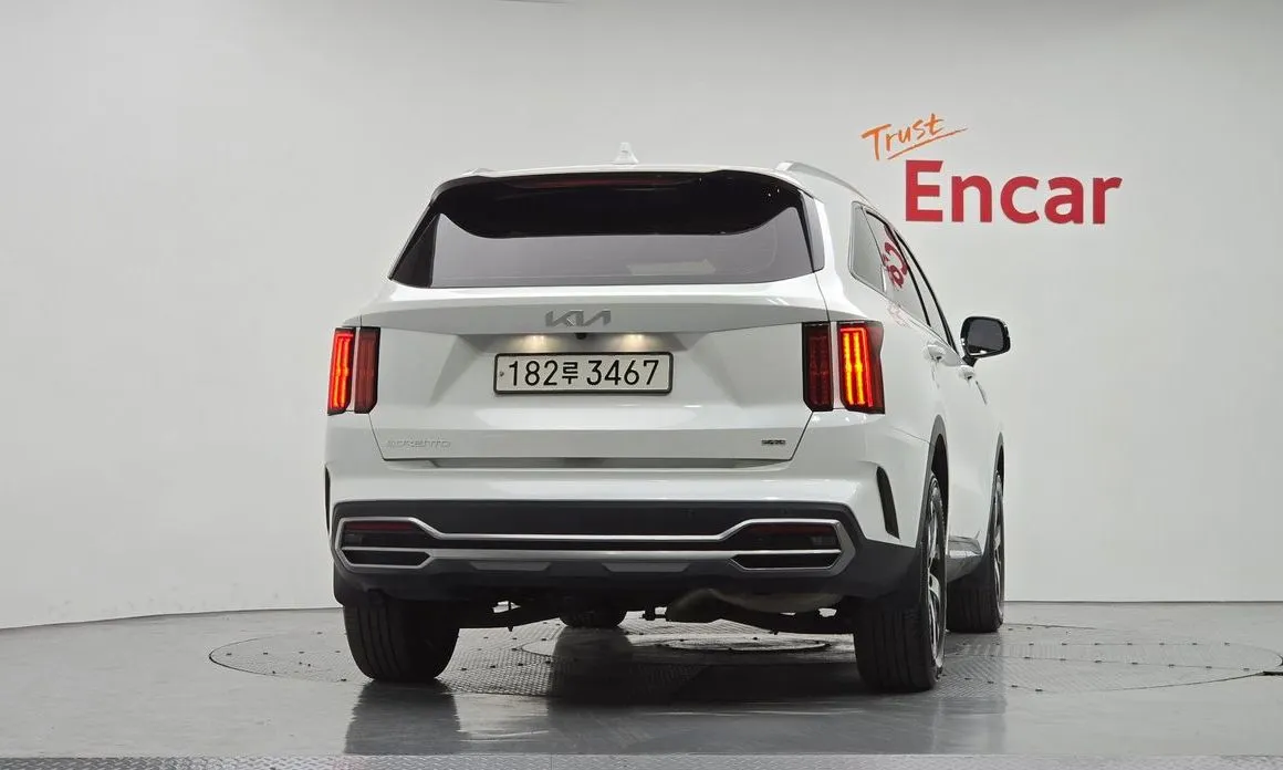 Kia Sorento — фото 9
