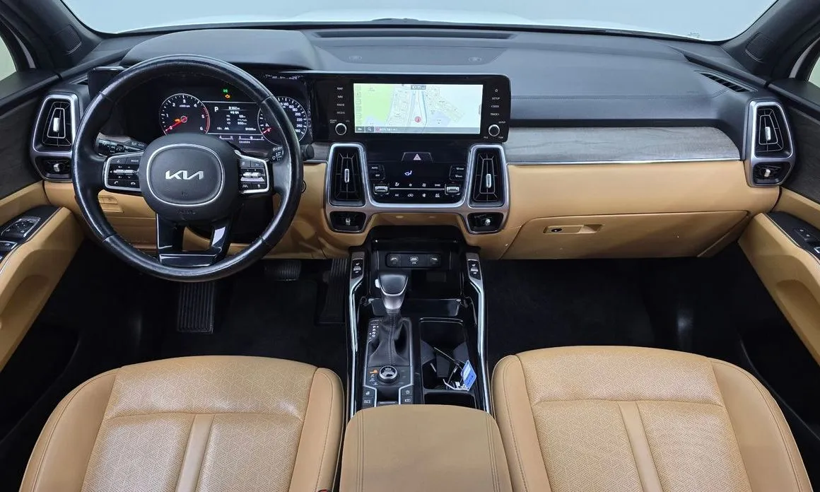Kia Sorento — фото 8