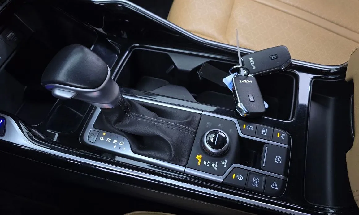 Kia Sorento — фото 4