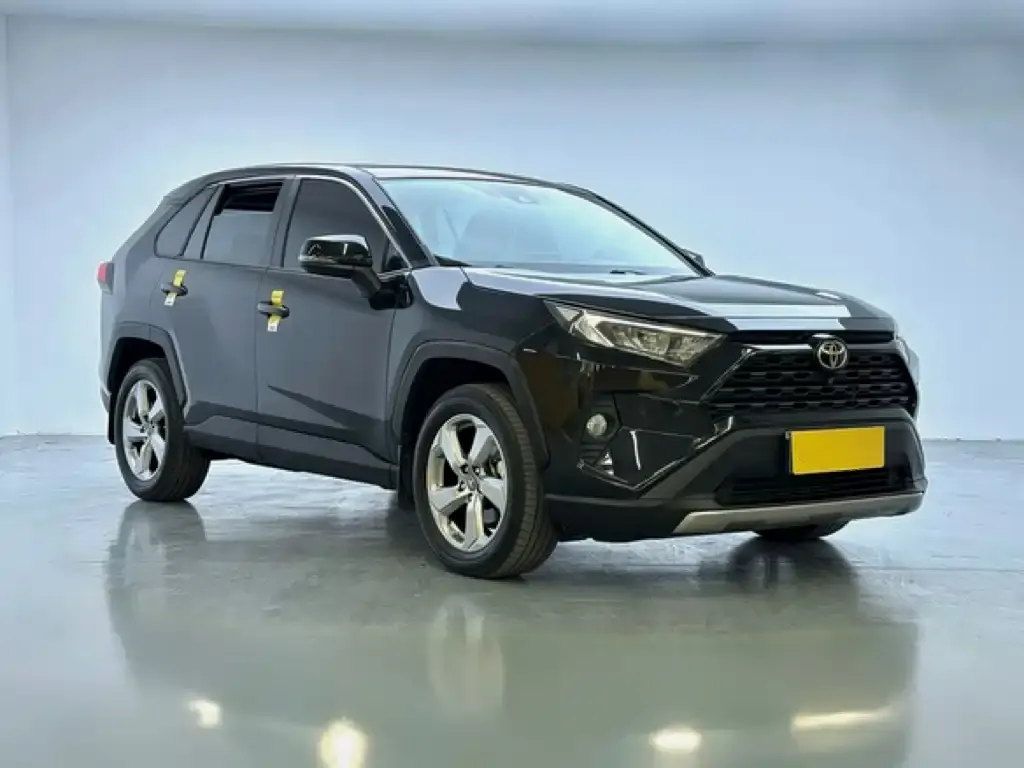 Toyota RAV4 — фото 9