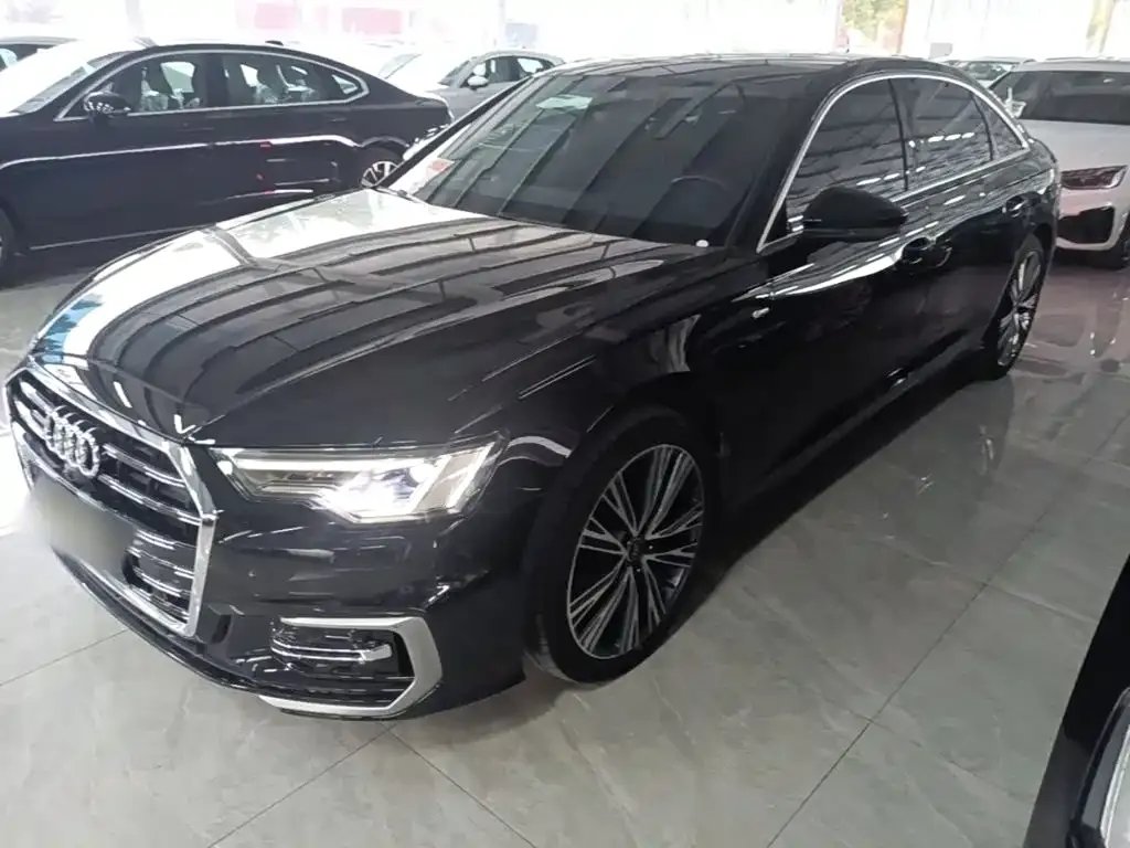 Audi A6L — фото 1