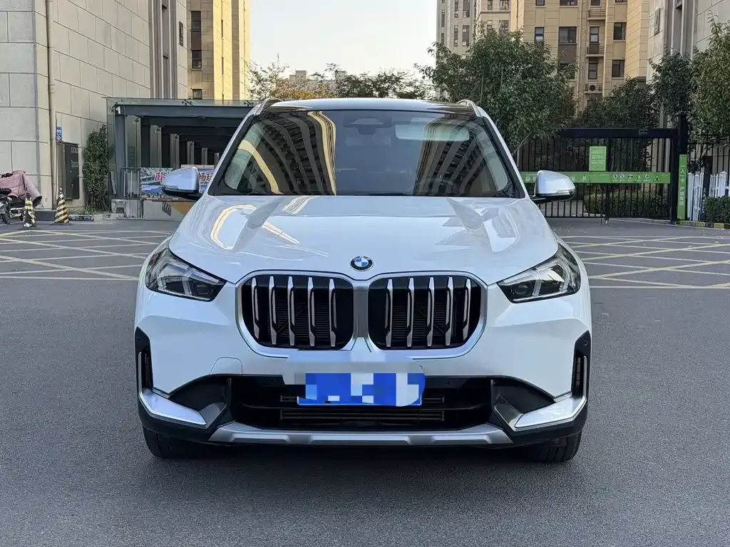 BMW X1 — фото 9