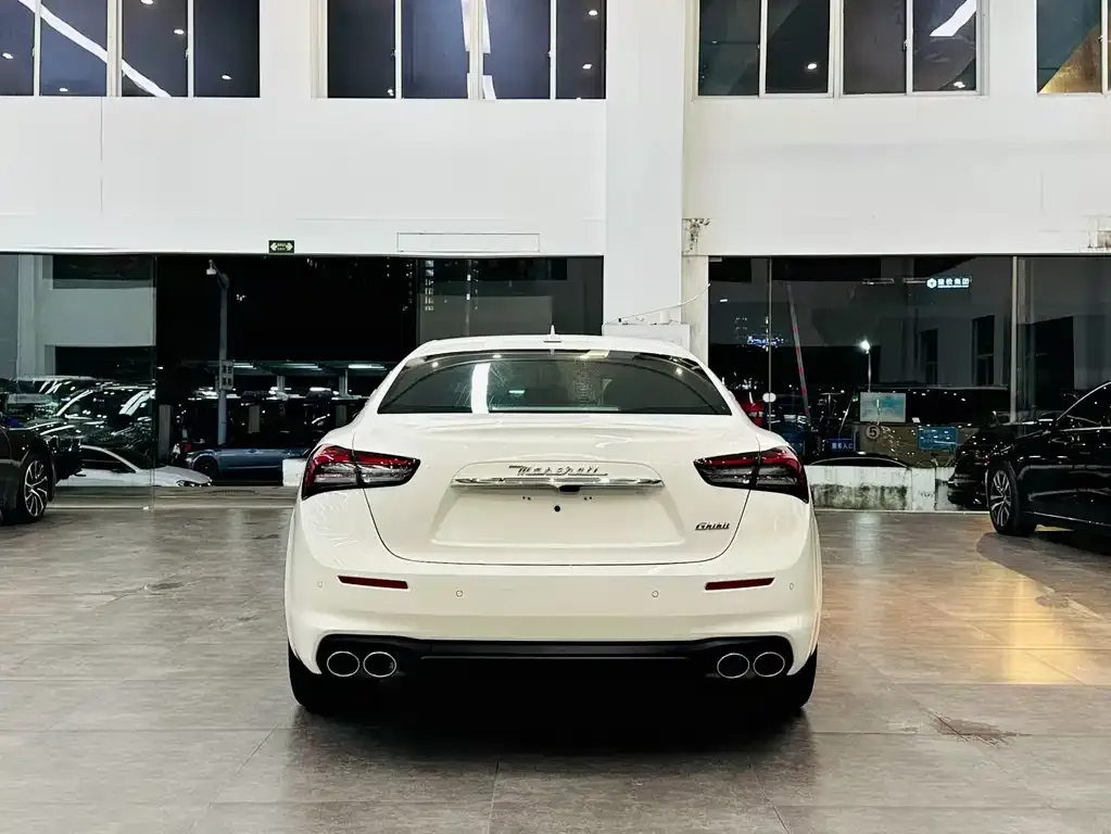 Maserati Ghibli — фото 2