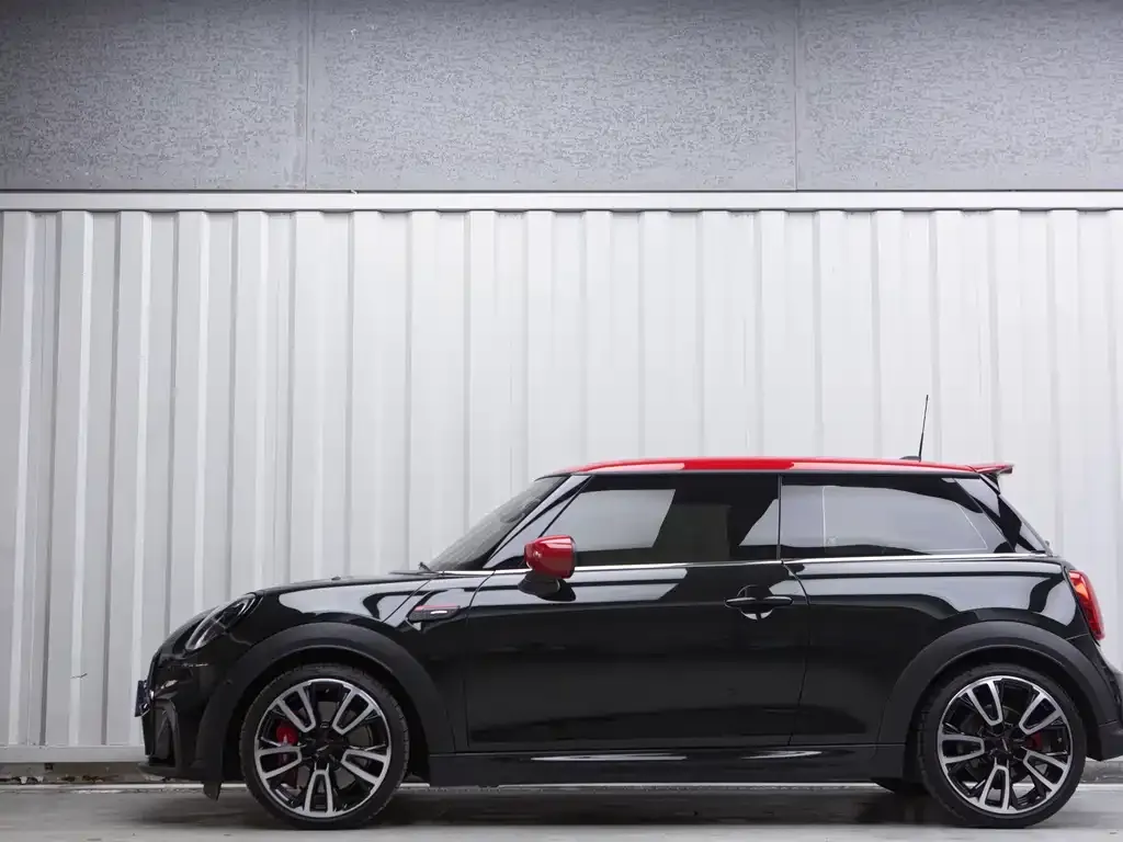 MINI JCW (John Cooper Works) — фото 9