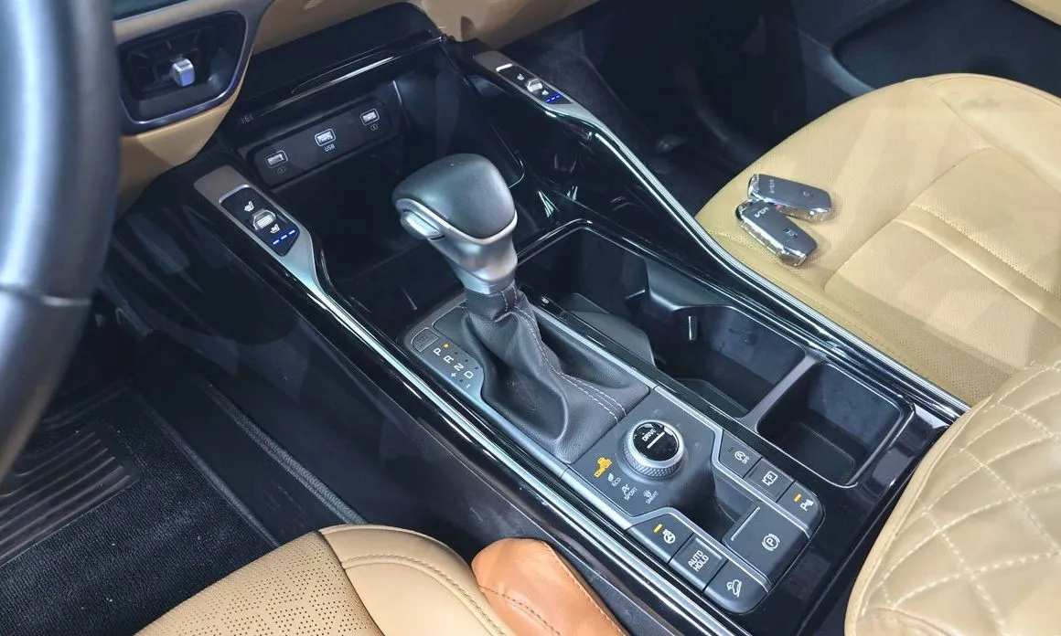 Kia Sorento — фото 10