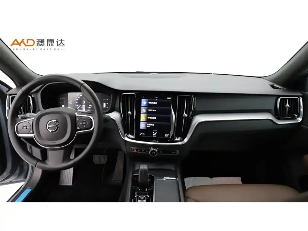 Volvo S60 — фото 10