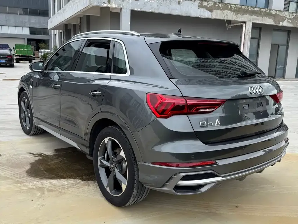 Audi Q3 — фото 3