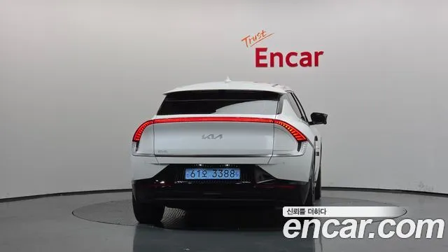 Kia EV6 — фото 7