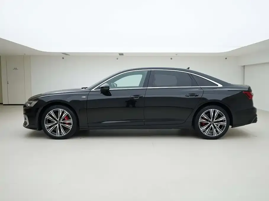 Audi A6L — фото 6