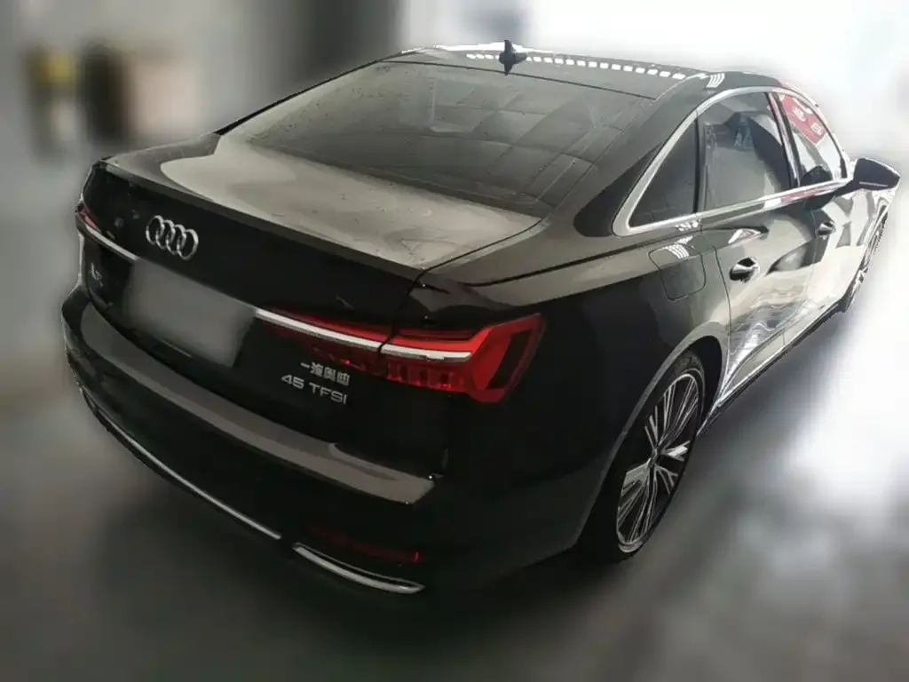 Audi A6L — фото 7