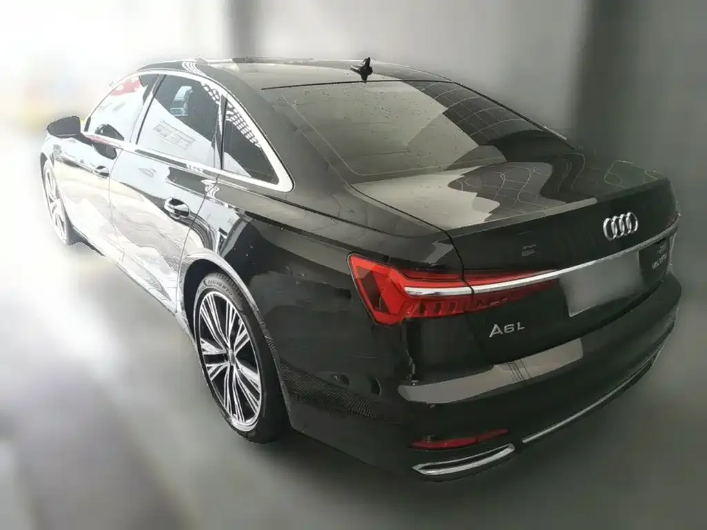 Audi A6L — фото 4