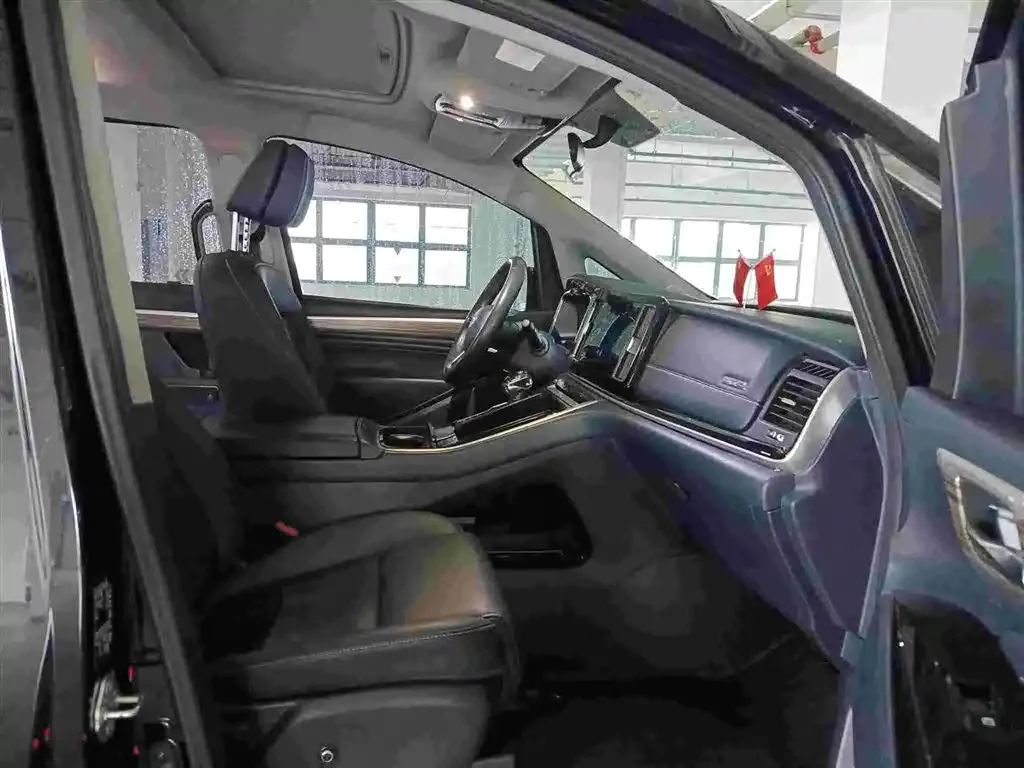 GAC Motor Trumpchi M8 — фото 7