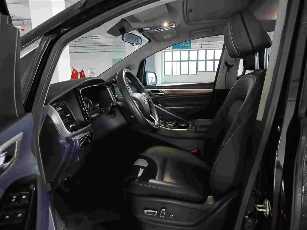 GAC Motor Trumpchi M8 — фото 10