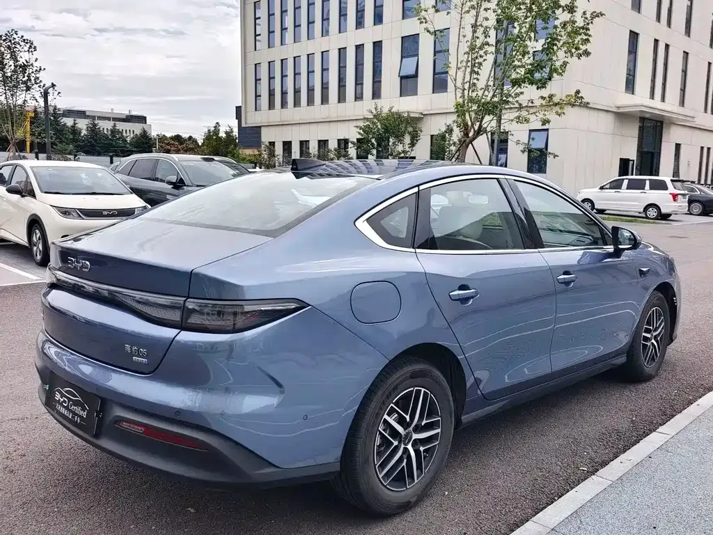 BYD Seal 05 DM-i — фото 2