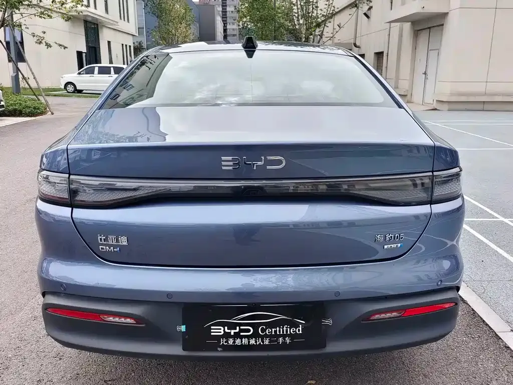 BYD Seal 05 DM-i — фото 10