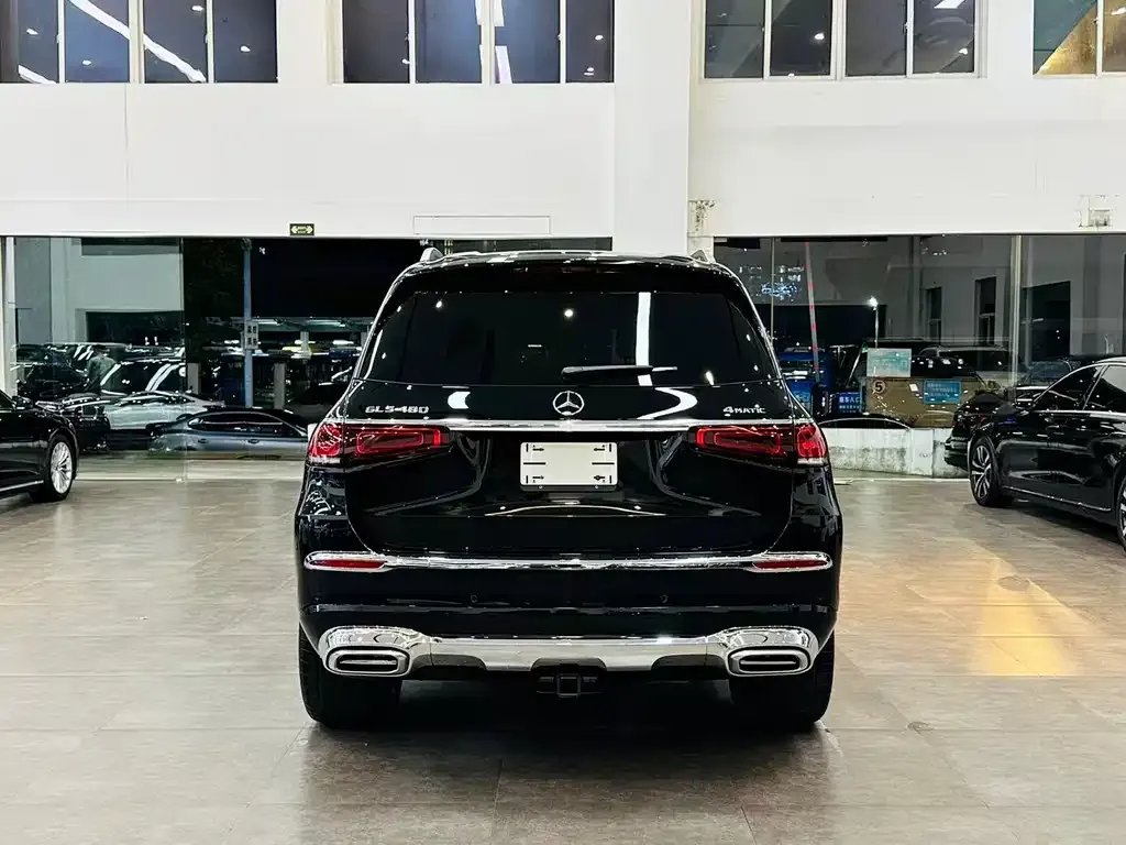 Mercedes-Benz GLS — фото 8
