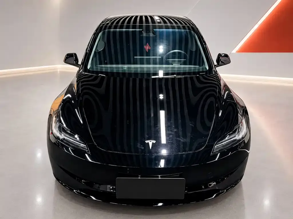 Tesla Model 3 — фото 8