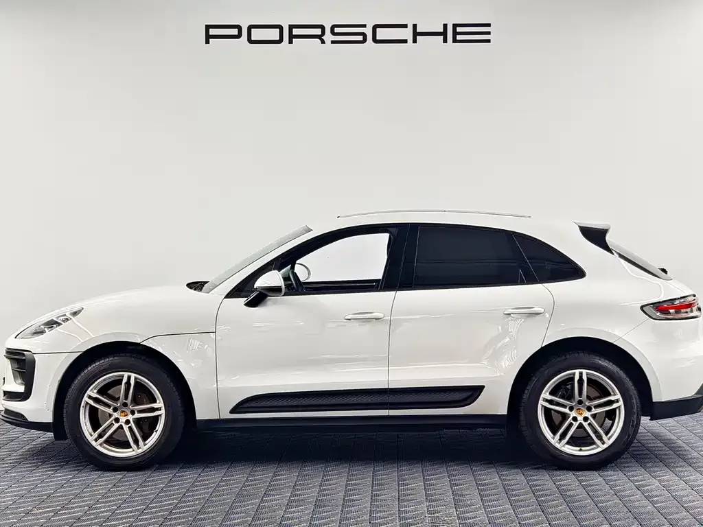 Porsche Macan — фото 9